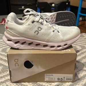 On Cloud Cloudsurfer white/frost worn a few times, like new with original box